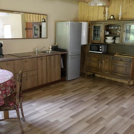 Latava Villa Anyksciai Ngoại thất bức ảnh